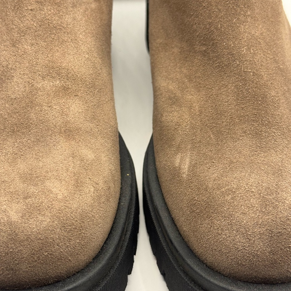 NWOT Aquatalia Olessa Suede Chelsea Ankle Boots Brown Suede Size 10.5 - Picture 3 of 8